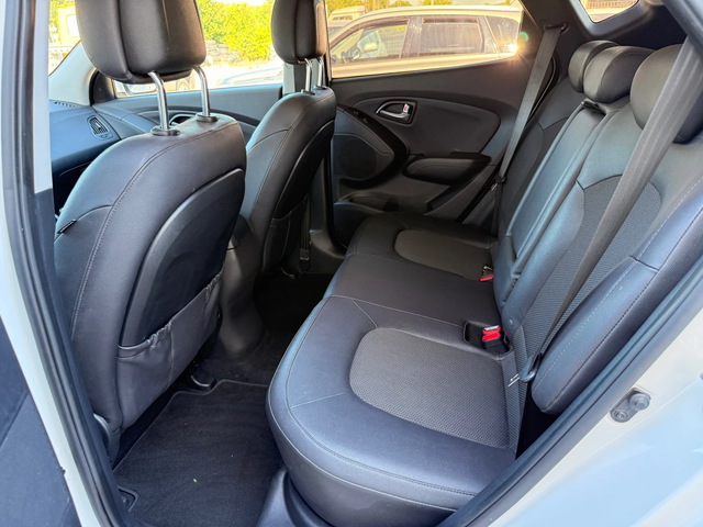 Hyundai IX35 1.7crdi 117k.c* Nova* UNIKAT* - автомобили, коли, обяви за нови и употребявани 7