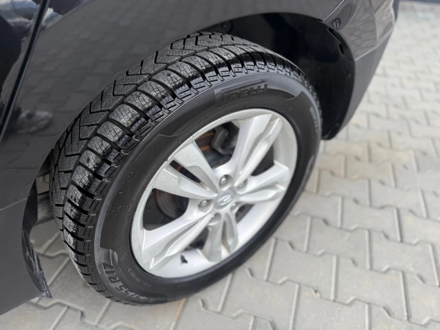 Hyundai IX35 2.0crdi 136 ks Собствен лизинг !!! - автомобили, коли, обяви за нови и употребявани 9