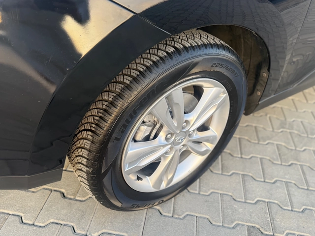 Hyundai IX35 1.7 crdi 116 ks Собствен лизинг - автомобили, коли, обяви за нови и употребявани 8