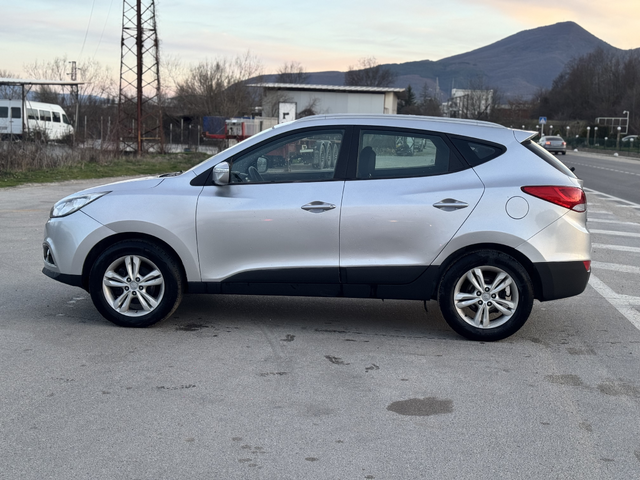 Hyundai IX35 cdti - автомобили, коли, обяви за нови и употребявани 4