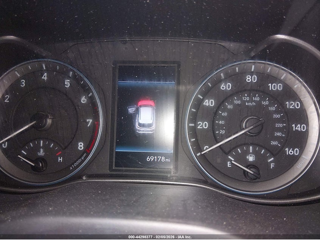 Hyundai Kona 1.6L I-4 DI, DOHC, VVT, TURBO, 175HP All Wheel Drive - автомобили, коли, обяви за нови и употребявани 6