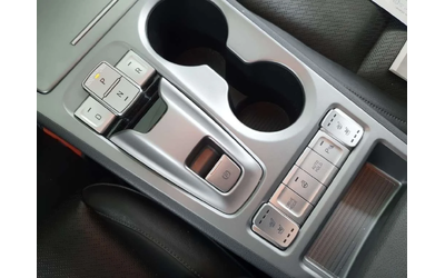 Hyundai Kona Premium 64 kWh FACELIFT* * * SOH98% - автомобили, коли, обяви за нови и употребявани 11