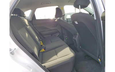 Hyundai Kona 2.0L 4 Front-wheel Drive - автомобили, коли, обяви за нови и употребявани 11