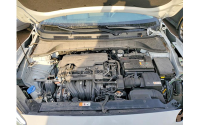 Hyundai Kona 2.0L 4 Front-wheel Drive - автомобили, коли, обяви за нови и употребявани 11