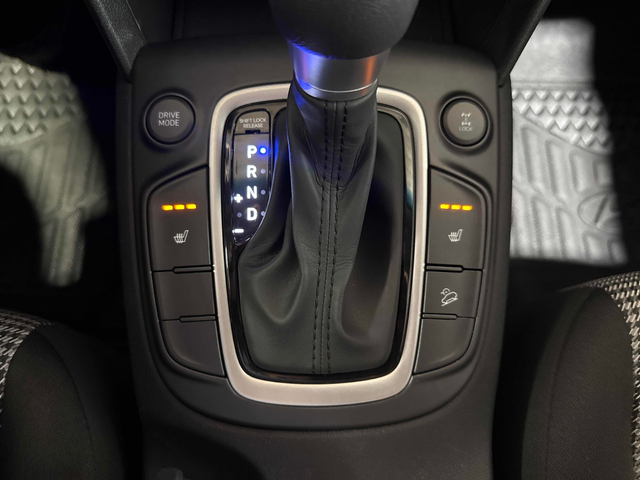 Hyundai Kona 2.0L 4cyl AWD - автомобили, коли, обяви за нови и употребявани 10