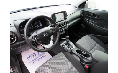 Hyundai Kona 2.0L Essential w/ CarPlay B.Camera BLND Spots NO A Front Wheel Drive - автомобили, коли, обяви за нови и употребявани 11