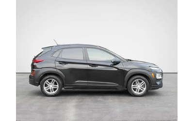 Hyundai Kona 2.0L Essential w/ CarPlay B.Camera BLND Spots NO A Front Wheel Drive - автомобили, коли, обяви за нови и употребявани 6