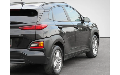 Hyundai Kona 2.0L Essential w/ CarPlay B.Camera BLND Spots NO A Front Wheel Drive - автомобили, коли, обяви за нови и употребявани 7