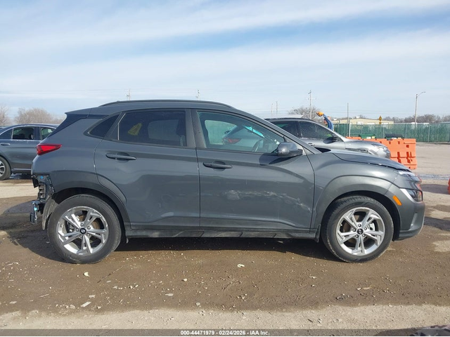 Hyundai Kona 2.0L I-4 DOHC, VVT, 147HP Front Wheel Drive - автомобили, коли, обяви за нови и употребявани 13