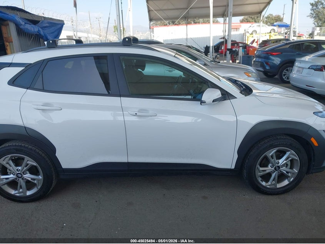Hyundai Kona 2.0L I-4 DOHC, VVT, 147HP Front Wheel Drive - автомобили, коли, обяви за нови и употребявани 12
