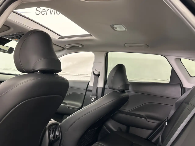 Hyundai Kona 2.0l Preferred - TREND/AWD/LEATHER/ROOF! All Wheel Drive - автомобили, коли, обяви за нови и употребявани 7