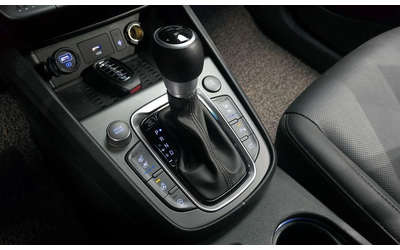 Hyundai Kona Gasoline 1.6 Turbo 4WD Inspiration - автомобили, коли, обяви за нови и употребявани 8