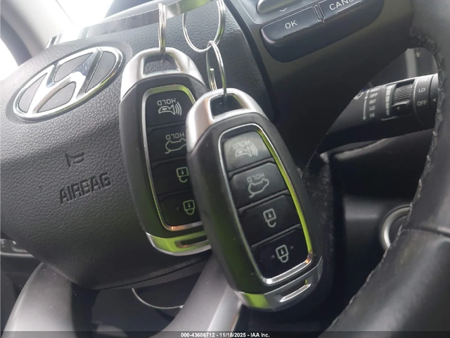 Hyundai Kona LIMITED / 4X4 / КОЖЕН САЛОН / ПОДГРЕВИ / ШИБИДАХ - автомобили, коли, обяви за нови и употребявани 9