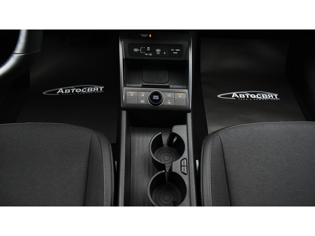 Hyundai Kona II Electric 65.4 kWh Comfort - автомобили, коли, обяви за нови и употребявани 11