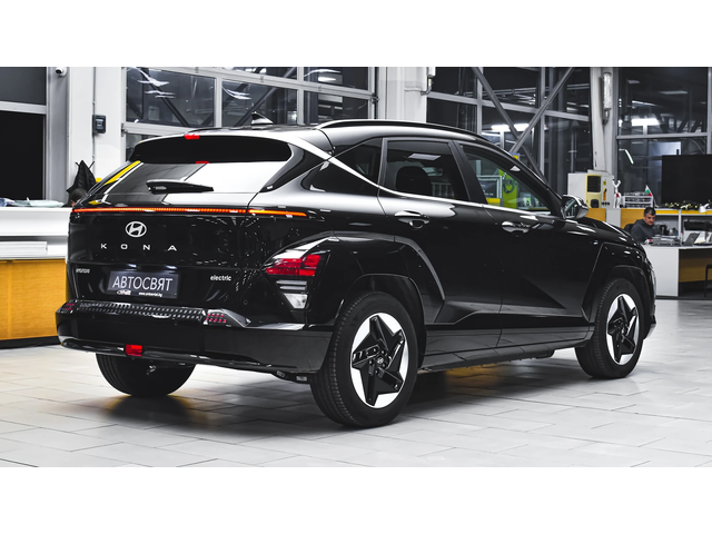 Hyundai Kona II Electric 65.4 kWh Comfort - автомобили, коли, обяви за нови и употребявани 5