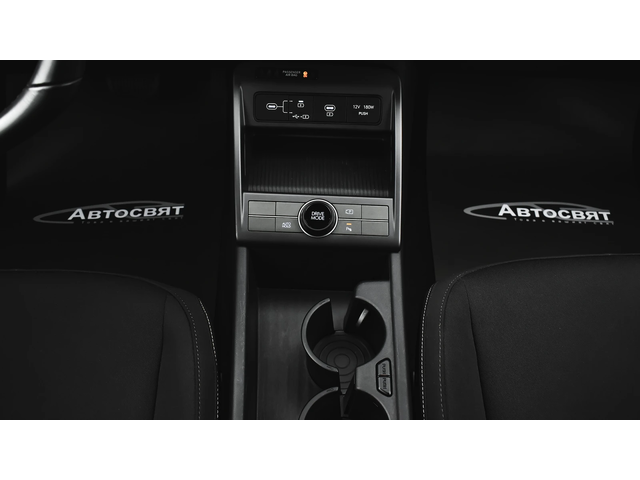 Hyundai Kona II Electric 65.4 kWh Intuitive - автомобили, коли, обяви за нови и употребявани 11