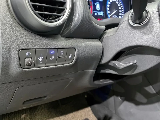 Hyundai Kona 1.6 2Wd Smart - автомобили, коли, обяви за нови и употребявани 13