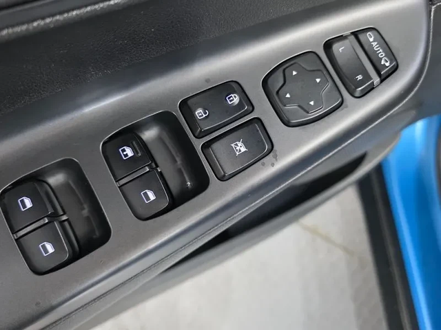 Hyundai Kona 1.6 2Wd Smart - автомобили, коли, обяви за нови и употребявани 11