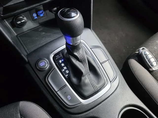 Hyundai Kona 1.6 2Wd Smart - автомобили, коли, обяви за нови и употребявани 8