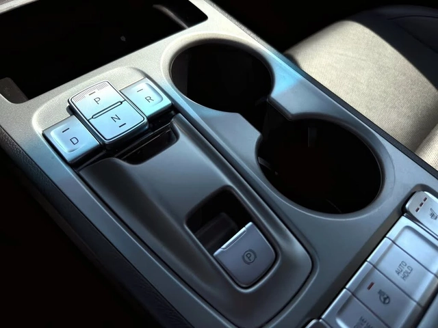 Hyundai Kona ULTIMATE* DISTRONIC* HARMAN* HEAD UP* ОБДУХВАНЕ - автомобили, коли, обяви за нови и употребявани 12