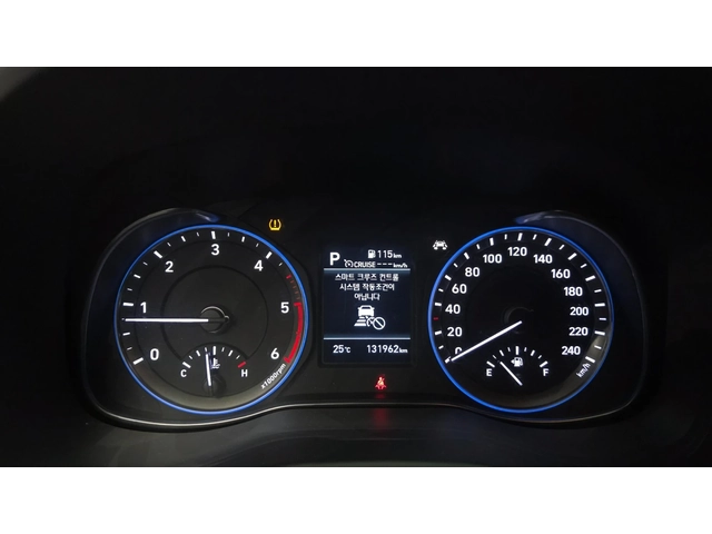 Hyundai Kona Diesel 1.6 4WD - автомобили, коли, обяви за нови и употребявани 9