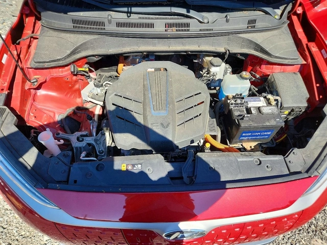 Hyundai Kona Ultimate 64 kWh - автомобили, коли, обяви за нови и употребявани 10