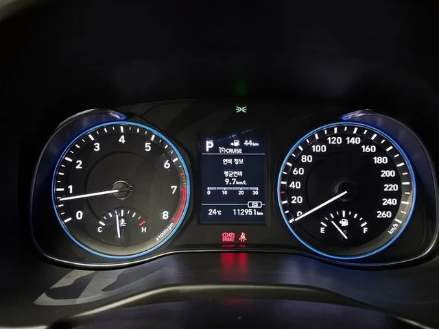 Hyundai Kona 1.6 - автомобили, коли, обяви за нови и употребявани 7