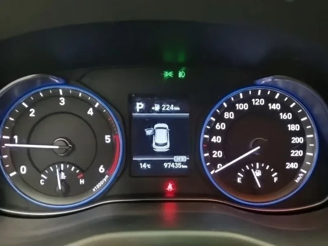 Hyundai Kona 1.6 - автомобили, коли, обяви за нови и употребявани 8