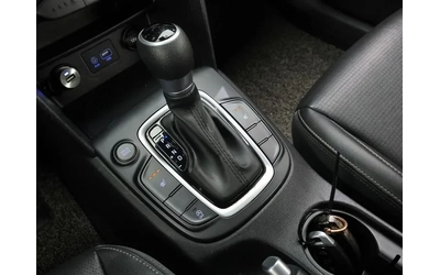 Hyundai Kona 1.6 - автомобили, коли, обяви за нови и употребявани 8