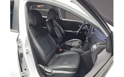 Hyundai Kona 1.6T - автомобили, коли, обяви за нови и употребявани 9