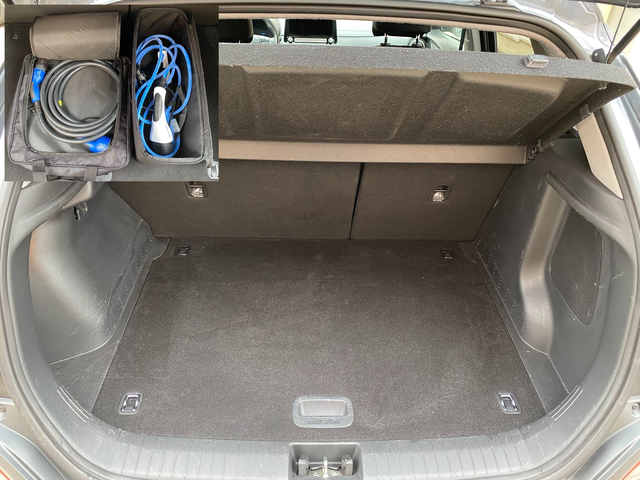 Hyundai Kona Electric/ 64 kWh/ 100% SOH/ Fashion/  Bluelink/ - автомобили, коли, обяви за нови и употребявани 13