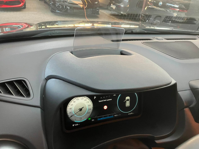 Hyundai Kona Long Range 67kWh/HuD/Krell Music/Подгрев/Камера - автомобили, коли, обяви за нови и употребявани 8