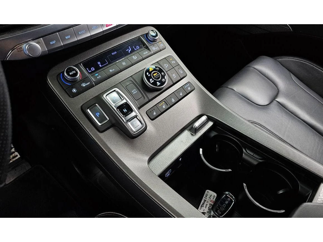 Hyundai Palisade Diesel 2.2 4WD Calligraphy - автомобили, коли, обяви за нови и употребявани 8