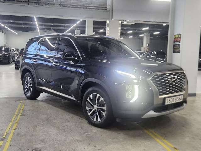 Hyundai Palisade Diesel 2.2 2WD Exclusive - автомобили, коли, обяви за нови и употребявани 1