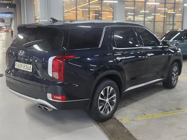 Hyundai Palisade Diesel 2.2 2WD Exclusive - автомобили, коли, обяви за нови и употребявани 6