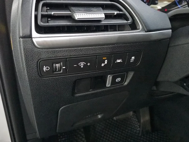 Hyundai Palisade 2.2 CRDI 4WD - автомобили, коли, обяви за нови и употребявани 14