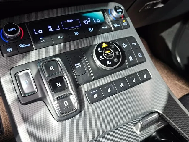 Hyundai Palisade 2.2 CRDI 4WD - автомобили, коли, обяви за нови и употребявани 8