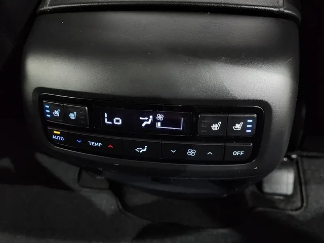 Hyundai Palisade 2.2 CRDI 4WD - автомобили, коли, обяви за нови и употребявани 15