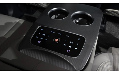 Hyundai Palisade VIP / МАСАЖ / ОБДУХ / TV / HUD / ULTRA LUXURY! - автомобили, коли, обяви за нови и употребявани 15