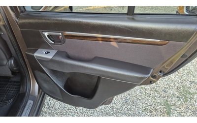 Hyundai Santa fe 2.0CRDI 180хил.4х4 ЛИЗИНГ ВИДЕО - автомобили, коли, обяви за нови и употребявани 7