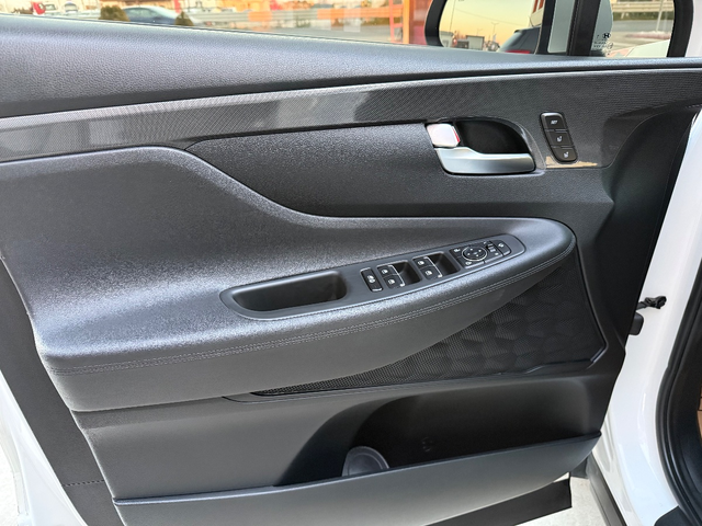 Hyundai Santa Fe - автомобили, коли, обяви за нови и употребявани 15