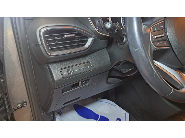 Hyundai Santa Fe - автомобили, коли, обяви за нови и употребявани 12