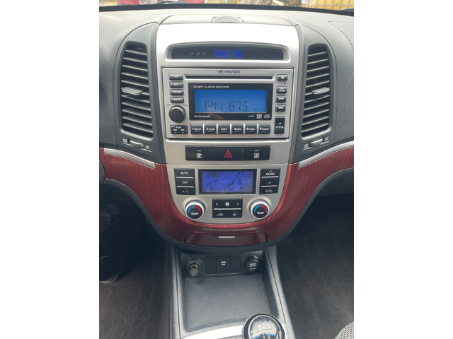 Hyundai Santa fe 2.2CRDi-150к.с/ 4х4/ 6скорости/ Климатроник/Италия - автомобили, коли, обяви за нови и употребявани 13