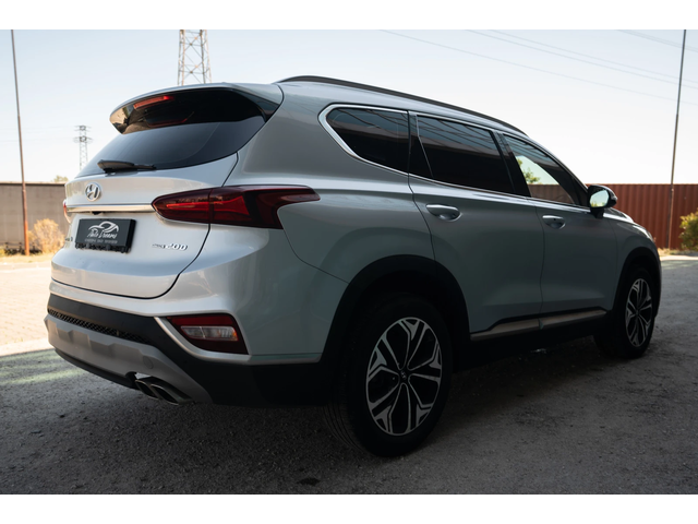 Hyundai Santa fe 2.0D HTRAC | ТОП СЪСТОЯНИЕ | 4х4 - автомобили, коли, обяви за нови и употребявани 3