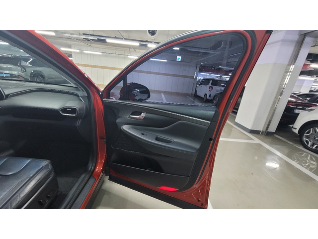 Hyundai Santa Fe - автомобили, коли, обяви за нови и употребявани 16