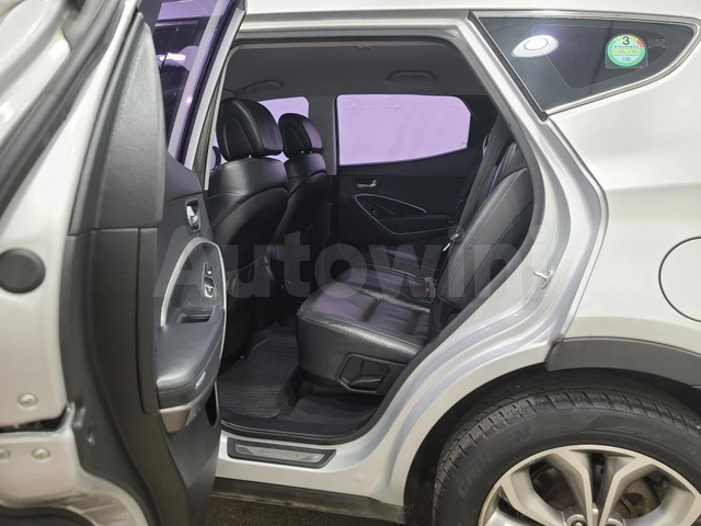 Hyundai Santa fe - автомобили, коли, обяви за нови и употребявани 9