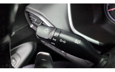 Hyundai Santa fe 2.2 4WD PREMIUM autogeorge.com - автомобили, коли, обяви за нови и употребявани 16