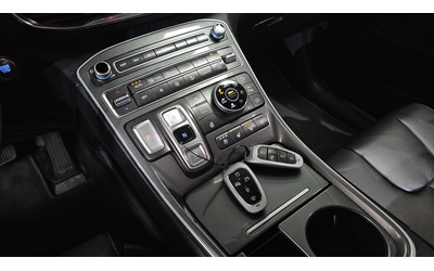 Hyundai Santa fe 2.2 4WD Exclusive autogeorge.com - автомобили, коли, обяви за нови и употребявани 8