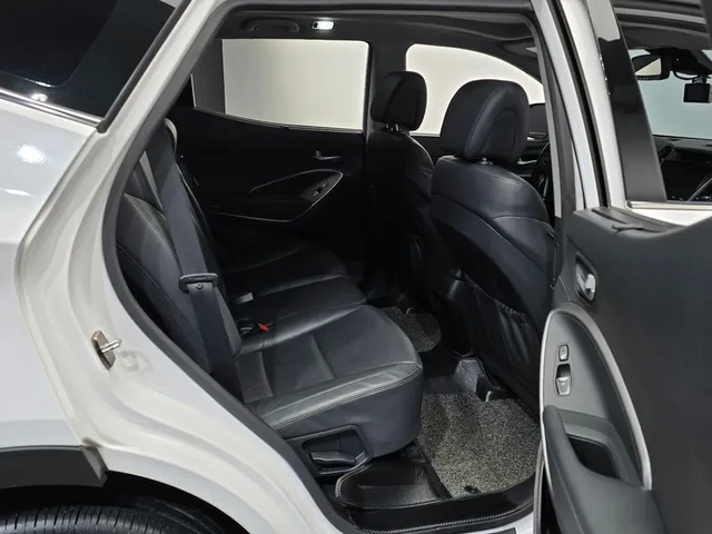 Hyundai Santa fe 2.2 4Wd Exclusive - автомобили, коли, обяви за нови и употребявани 11