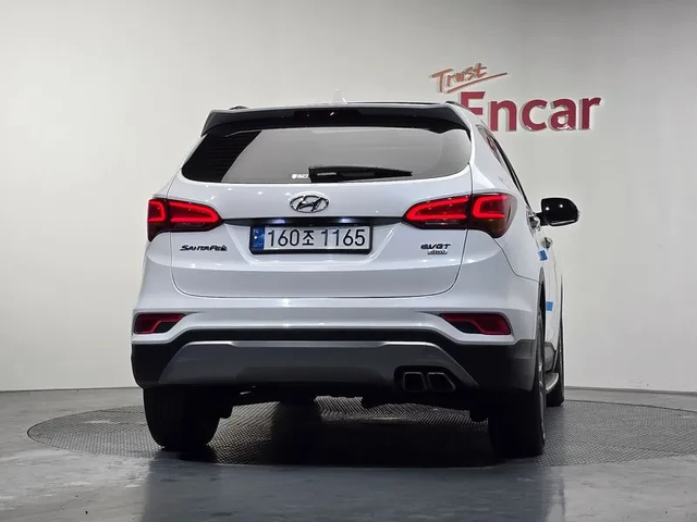Hyundai Santa fe 2.2 4Wd Exclusive - автомобили, коли, обяви за нови и употребявани 3